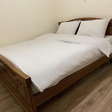 Arami Apartment Ереван Екстериор снимка