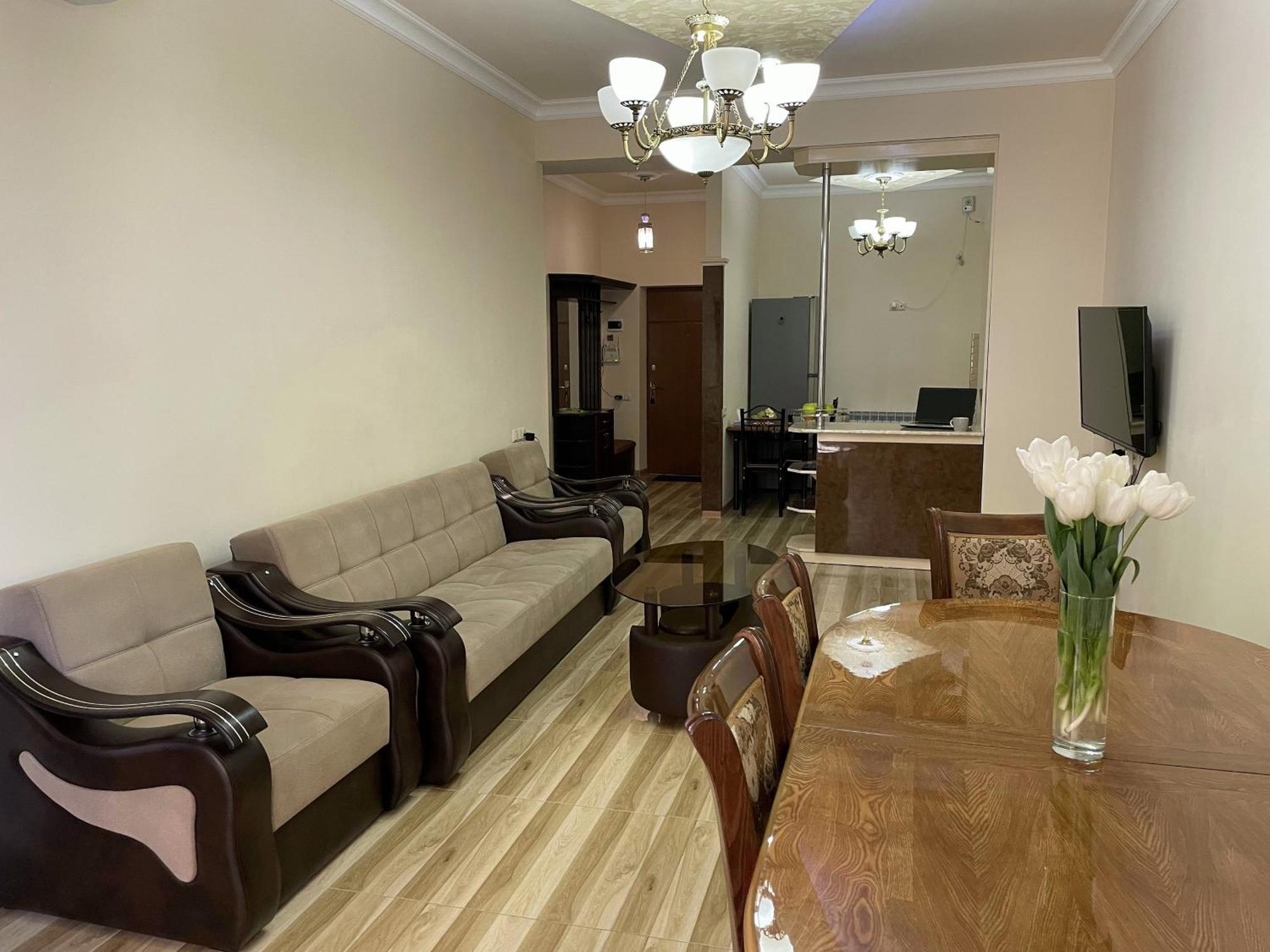 Arami Apartment Ереван Екстериор снимка